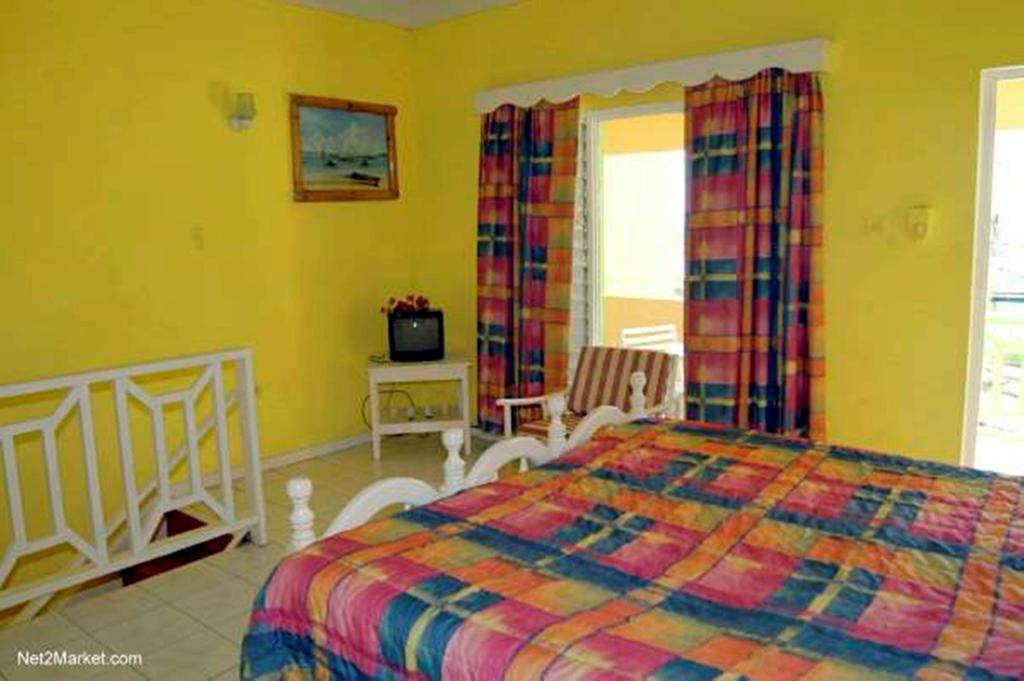 נגריל Our Past Time Hotel חדר תמונה